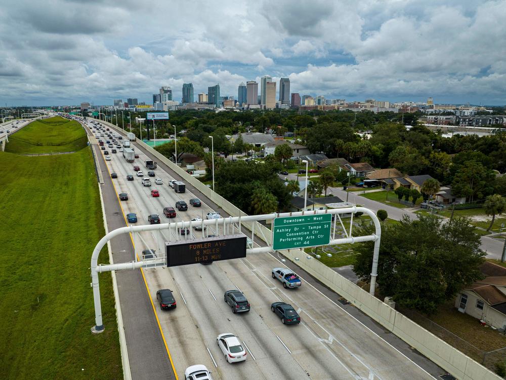Eastbound traffic crowds Interstate 275 as people evacuate before the arrival of Hurricane Ian in Tampa, Fla., on Tuesday.