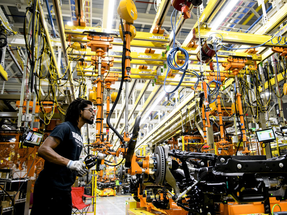 Jaylin Jones, 28, an assembly floor technician, while working on the assembly line at the Ford Rouge Electric Vehicle Center in Dearborn, Mich., on September 7th, 2022.
