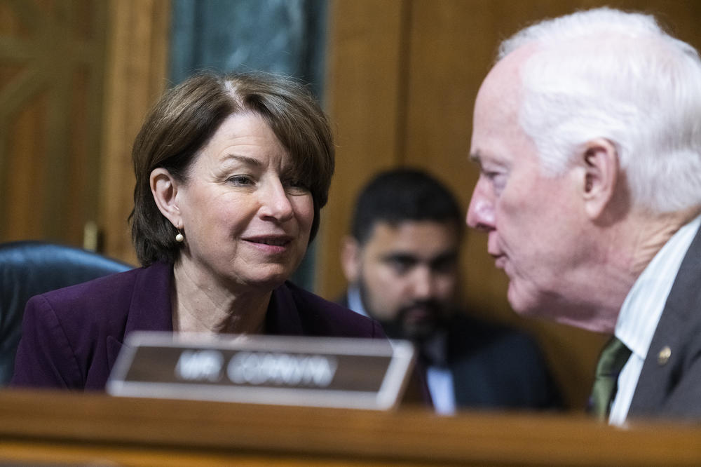 Sens. Amy Klobuchar, D-Minn., and John Cornyn, R-Texas