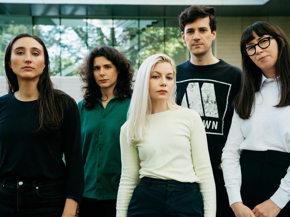 On<em> Blue Rev</em>, the new album from Alvvays, there's an ongoing push and pull between Molly Rankin's sensitive storytelling and the relative cacophony that swells to surround it.