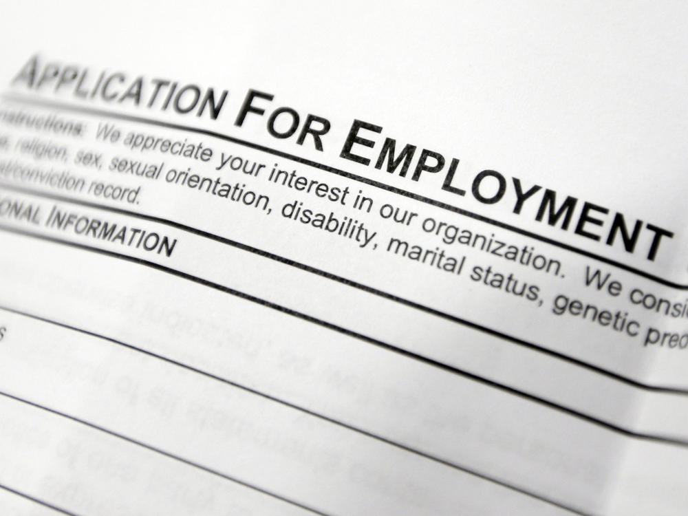 New York City employers are now required to post salary ranges on job  listings | Georgia Public Broadcasting