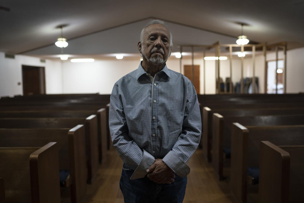 Julian Moreno, 81, a pastor at the Primera Iglesia Bautista for 50 years, and Alexandria 