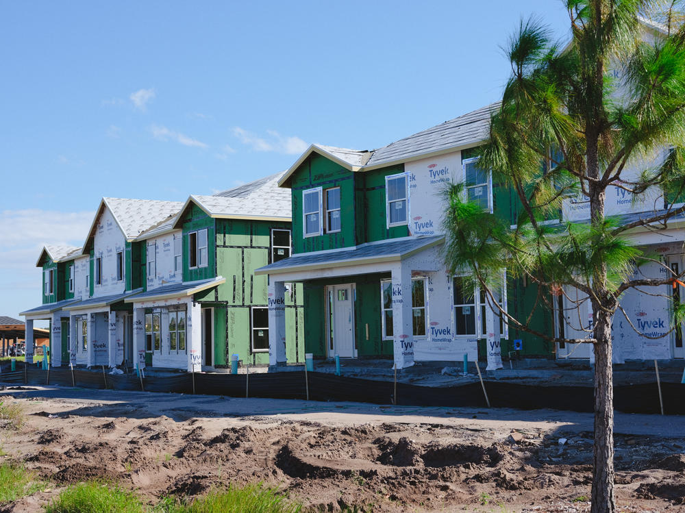 Paulo Echeverry and Dahianara Lopez Zapata's neighborhood in St. Cloud, Fla.