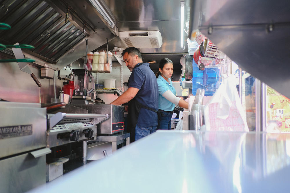Paulo Echeverry and Dahianara Lopez Zapata, food Truck 'Que Parchef' in Kissimmee, Fla.