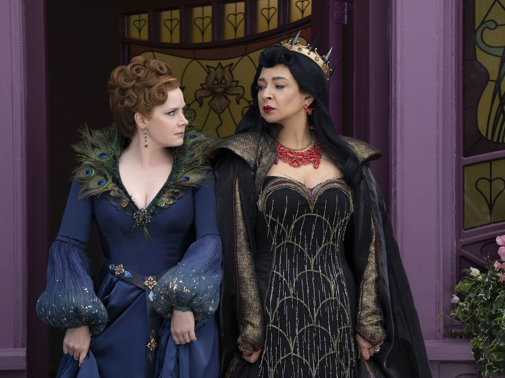 Amy Adams as Giselle and Maya Rudolph as Malvina Monroe in Disney's live-action Disenchanted.