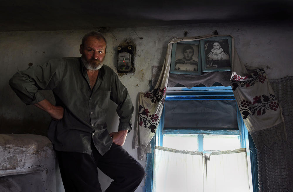 Oleksandr Holod says he witnessed Oleksandr Breus' death from his window in Nova Basan.