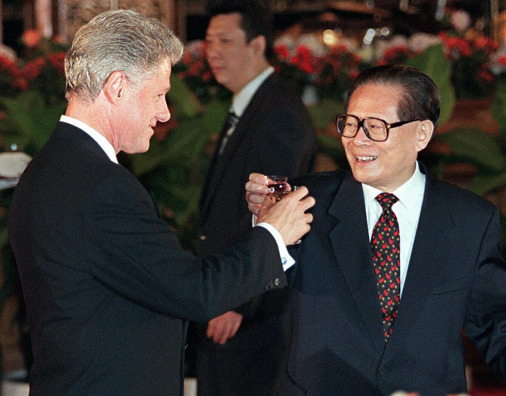 Then President Bill Clinton and Chinese President Jiang Zemin make a toast at the State Banquet in Beijing's Great Hall of the People on June 27, 1998.