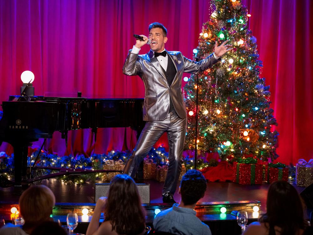 Matt Rogers in <em>Matt Rogers: Have You Heard of Christmas?</em>