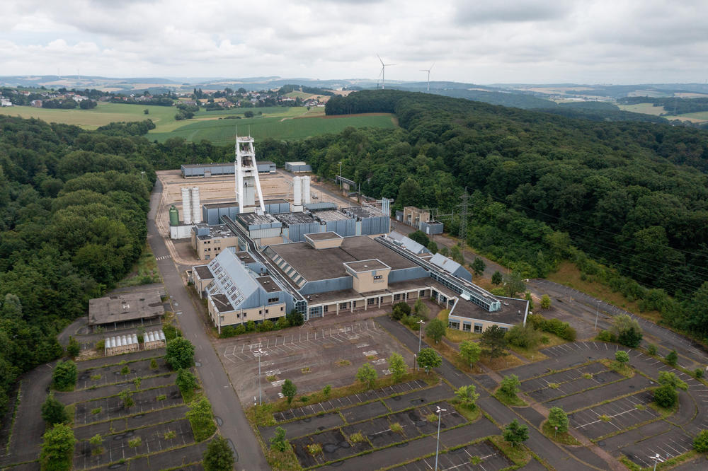 The now-shuttered Bergwerk Saar coal mine in Germany's Saarland closed in 2012, ending centuries of mining in the region. Coal from the Saarland helped fuel Germany's industrialization and once employed tens of thousands of workers.