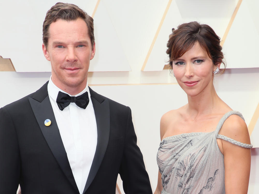 Benedict Cumberbatch with his wife, Sophie Hunter, attend the 94th Annual Academy Awards.