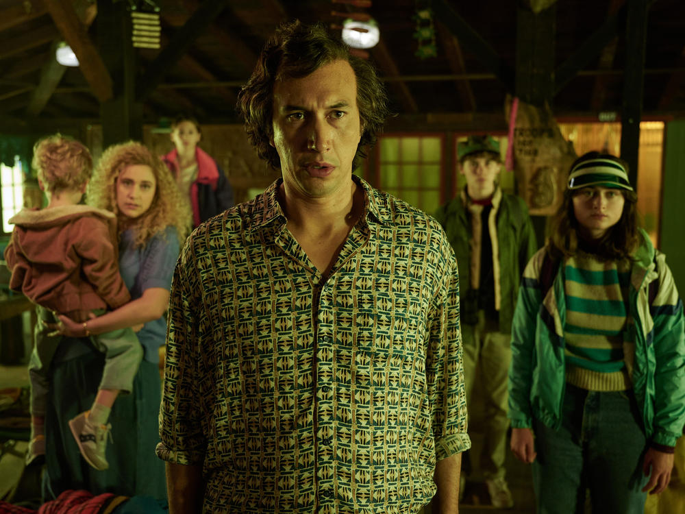 Greta Gerwig, May Nivola, Adam Driver, Samuel Nivola and Raffey Cassidy appear in Noah Baumbach's <em>White Noise. </em>