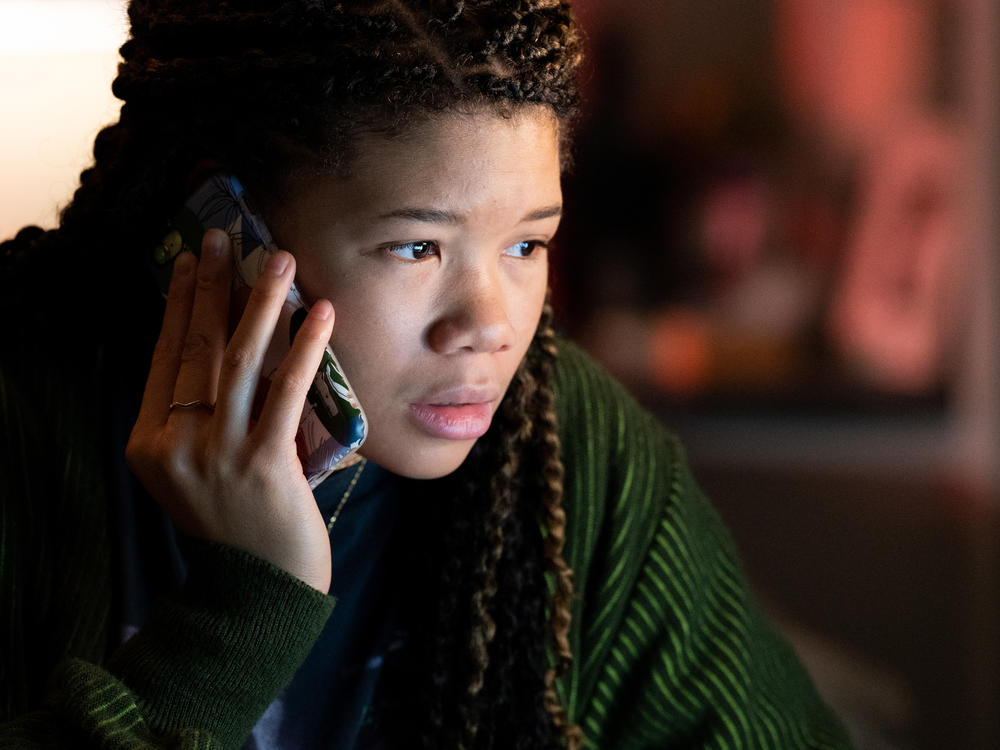 June (Storm Reid) is on the case when her mother disappears during a vacation with her boyfriend.