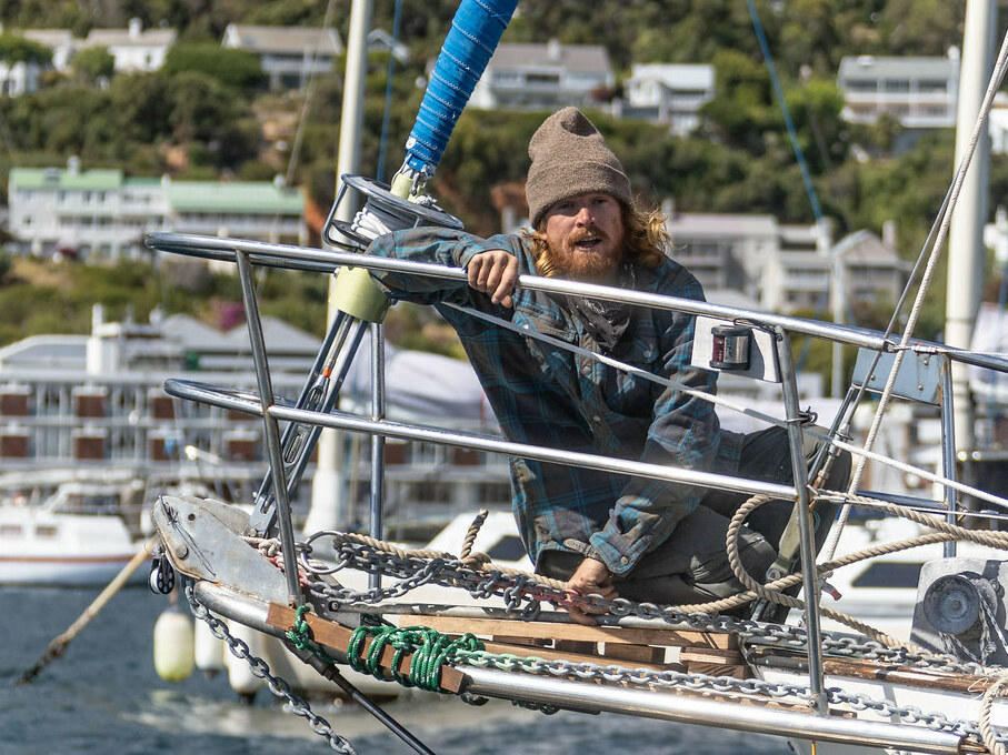 Elliott Smith, a 27-year-old originally from Tampa, Fla., was the only American in the race. A rigging failure forced him to quit in Australia.