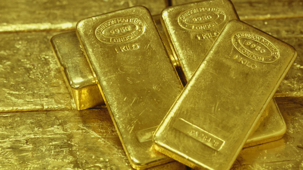 Gold has long been considered a pretty old school investment: not very profitable and mostly for the maverick investor. But recently, investors all over the world have taken a new shine to gold.