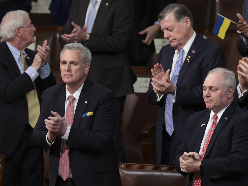Last year, House Republicans applauded President Biden's message on Ukraine and many wore the colors of the country's flag in a sign of support.