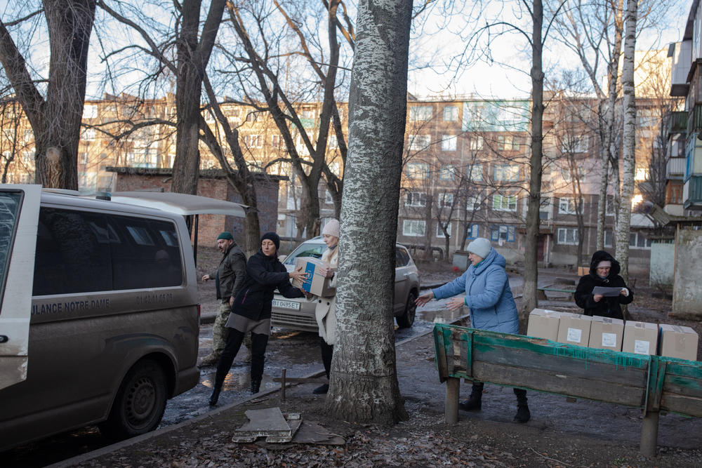 Vlad drove through Konstantinivka in the afternoon, delivering humanitarian aid to a series of locations with people in need in one of the closest Ukrainian held cities to the fighting in Bakhmut.