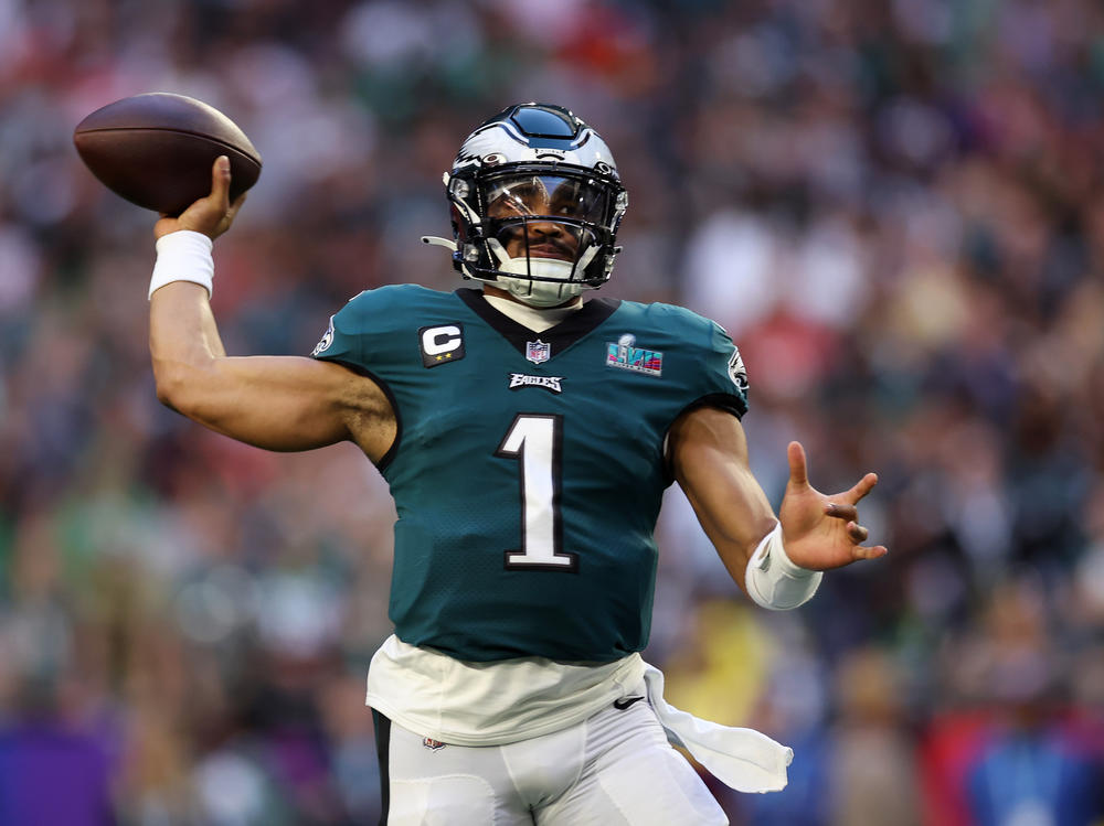 Jalen Hurts of the Philadelphia Eagles throws a pass against the Kansas City Chiefs during the first quarter in Super Bowl LVII on February 12, 2023 in Glendale, Ariz.