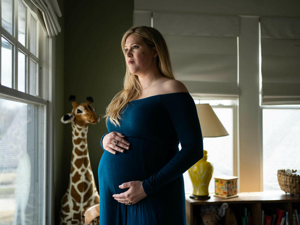 Lauren Miller, of Dallas, Texas, says that her state's abortion laws added to the stress and turmoil her family faced after one of her twins was diagnosed with a fatal condition in utero.
