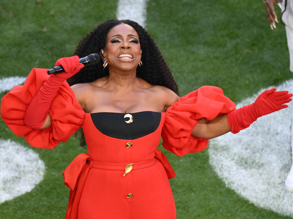 Sheryl Lee Ralph performs 