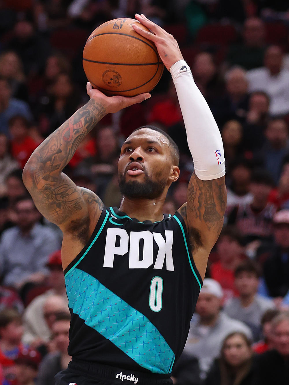 Damian Lillard of the Portland Trail Blazers shoots against the Chicago Bulls on February 04, 2023 in Chicago, Illinois.