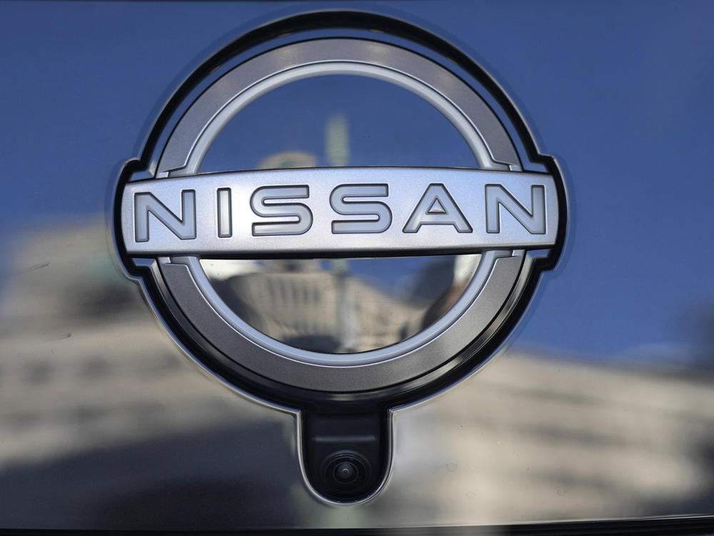Nissan is recalling more than 809,000 small SUVs in the U.S. and Canada because a key problem can cause the ignition to shut off while they're being driven.