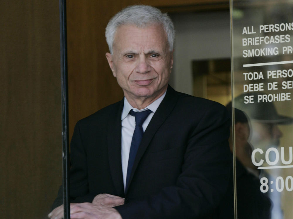 Actor Robert Blake is shown leaving court on Oct. 3, 2005, after his second day of testimony in a wrongful death lawsuit, brought by the family of Bonny Lee Bakley, in Burbank, Calif.