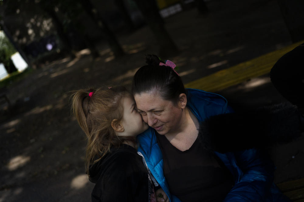 Natalia Kuzmina and her daughter Sofiia in Kharkiv. 