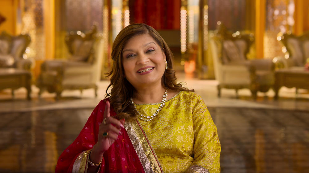 Matchmaker Sima Taparia — or Sima Aunty — in <em>Indian Matchmaking.</em>