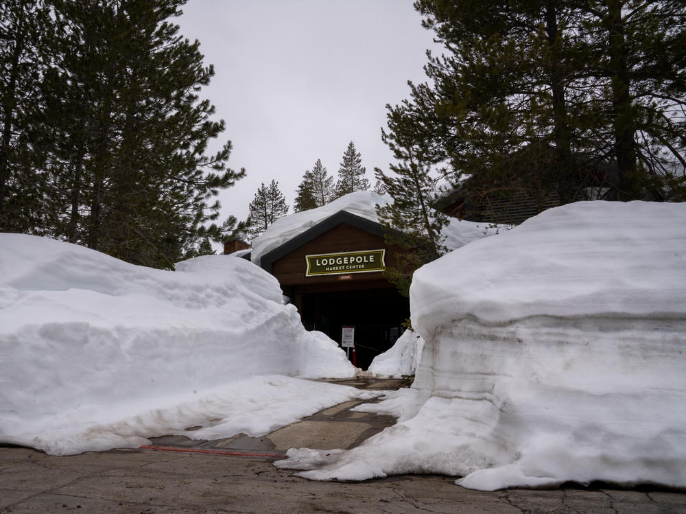 Lodgepole Visitor Center in Sequoia National Park is surrounded by snow in April.