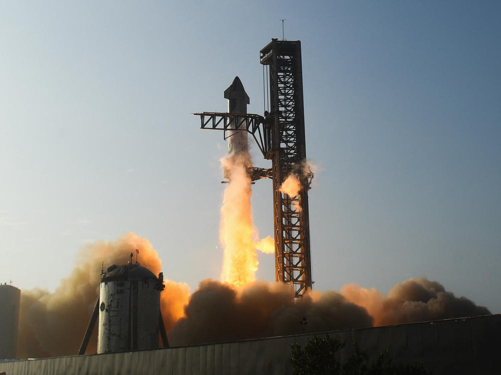 The SpaceX Starship lifts off from the launchpad during a flight test from Starbase in Boca Chica, Texas, on April 20, 2023. Four minutes into its flight, it exploded over the Gulf of Mexico.