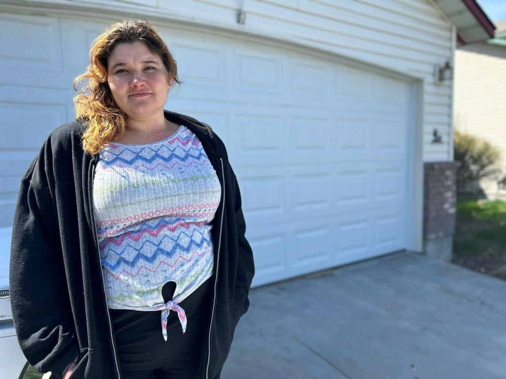 Autumn Hendry moved into the Nesting Place maternity home after she became pregnant, but she wasn't allowed to stay after she began using meth and alcohol again.