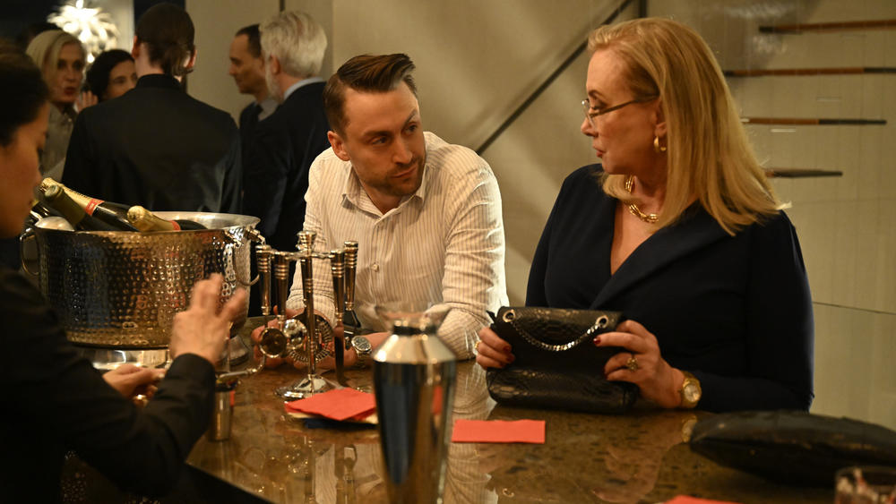 Gerri (J. Smith-Cameron, r.) has had it up to here with Roman (Kieran Culkin).