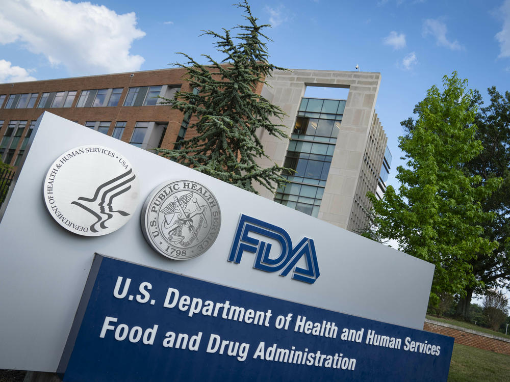 Advisers to the Food and Drug Administration will make a recommendation about whether the agency should approve the first over-the-counter birth control pill in the U.S.