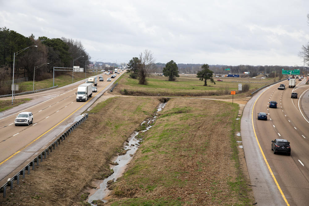 The morning rush hour is over on I-240 in Memphis. Highways like this bisect sections of the city, making it difficult to get from one neighborhood to the other on foot or by bike.