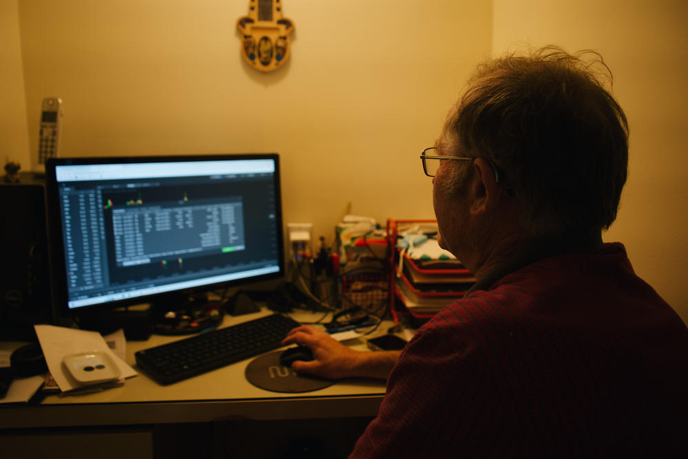 When Naum Lantsman logged in to his SpireBit account, it appeared as if his investment was growing, but it was not.