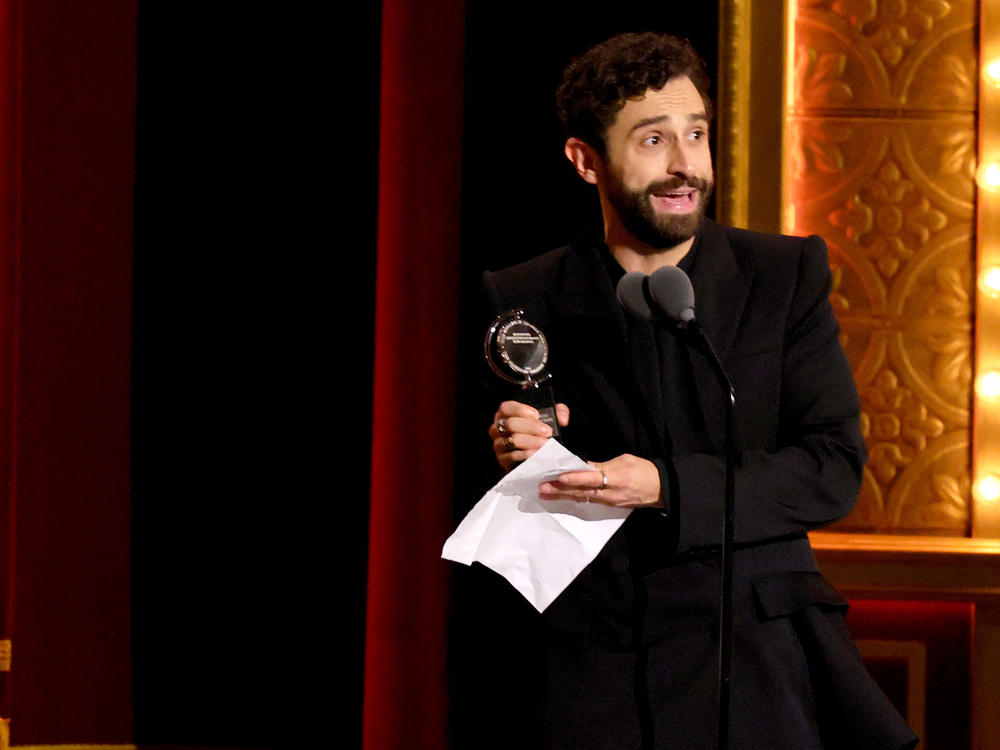 Brandon Uranowitz accepts the award for Best Featured Actor in a Play for 