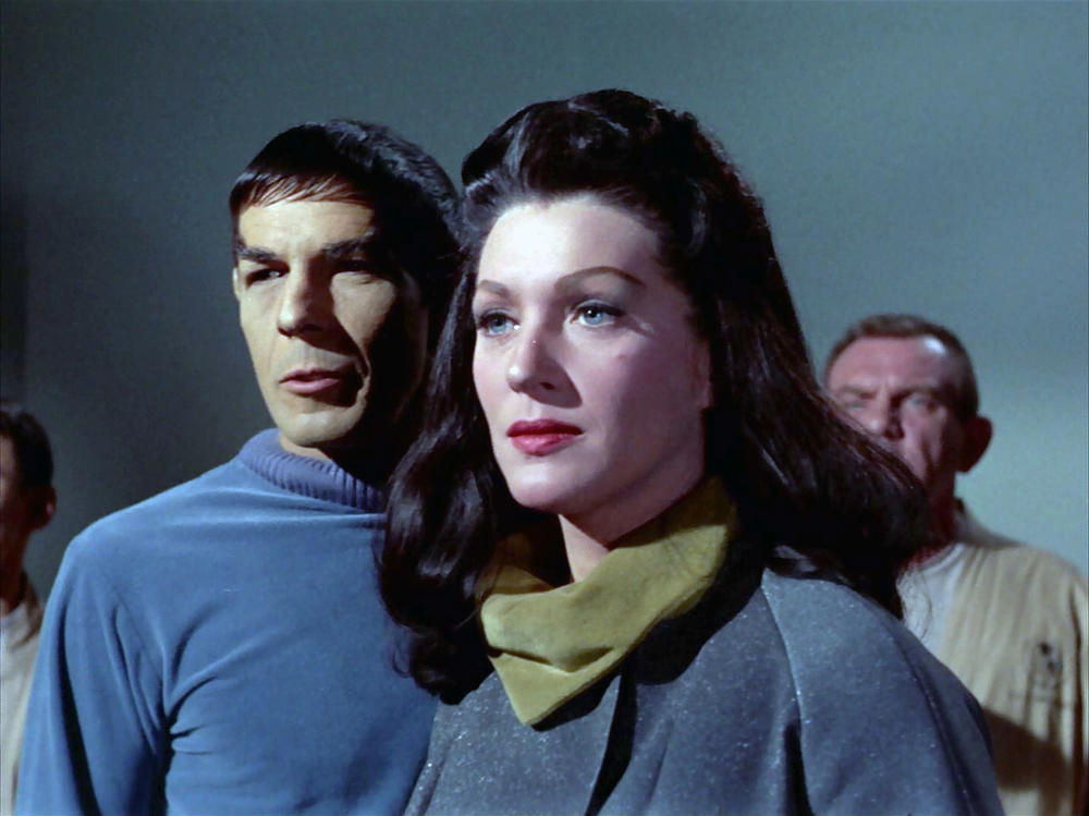 Leonard Nimoy as Commander Spock and Majel Barrett as Number One in the original <em data-stringify-type=