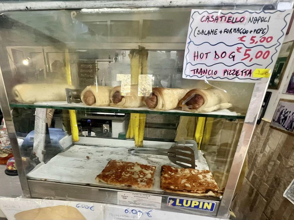 The worst pizza in Naples?