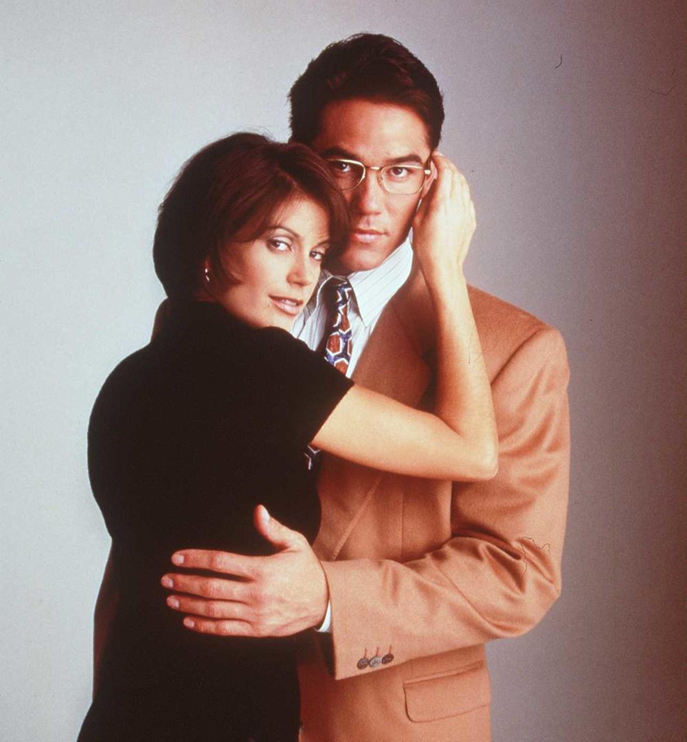 Dean Cain and Teri Hatcher in <em>Lois & Clark: The New Adventures of Superman.</em>