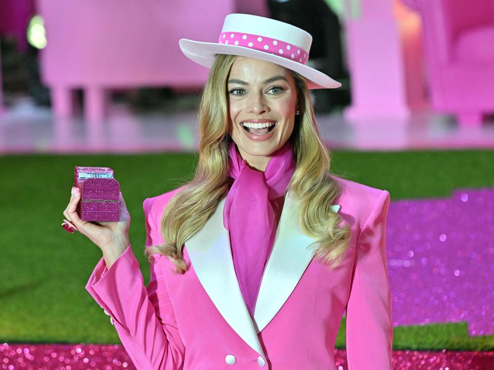Margot Robbie poses on the pink carpet at a <em>Barbie</em> event in Seoul on July 2.