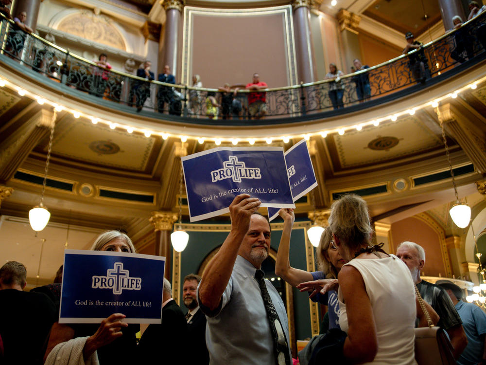 In a special legislative session that lasted around 15 hours, Republican lawmakers passed a 