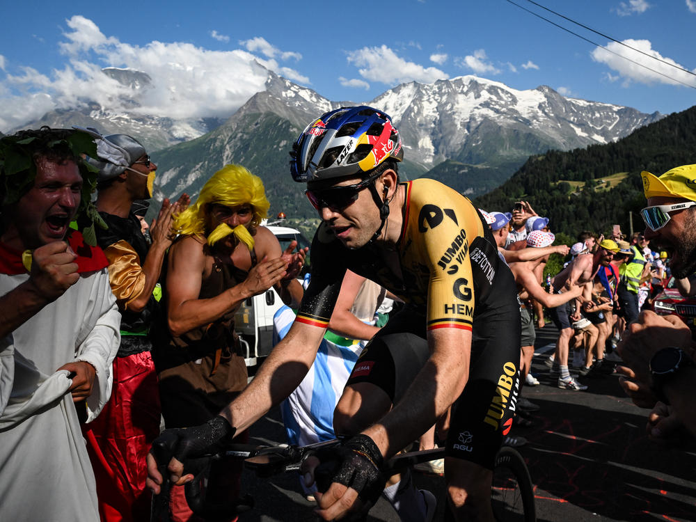 Wout van Aert is abandoning the Tour de France after learning that his pregnant wife's labor is 