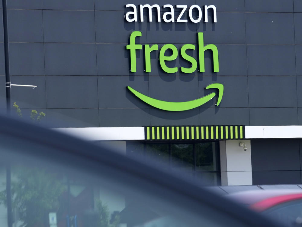 Amazon laid off workers at its brick-and-mortar grocery stores last week — the latest sign of the e-commerce giant's struggles to stand out in the competitive grocery landscape.