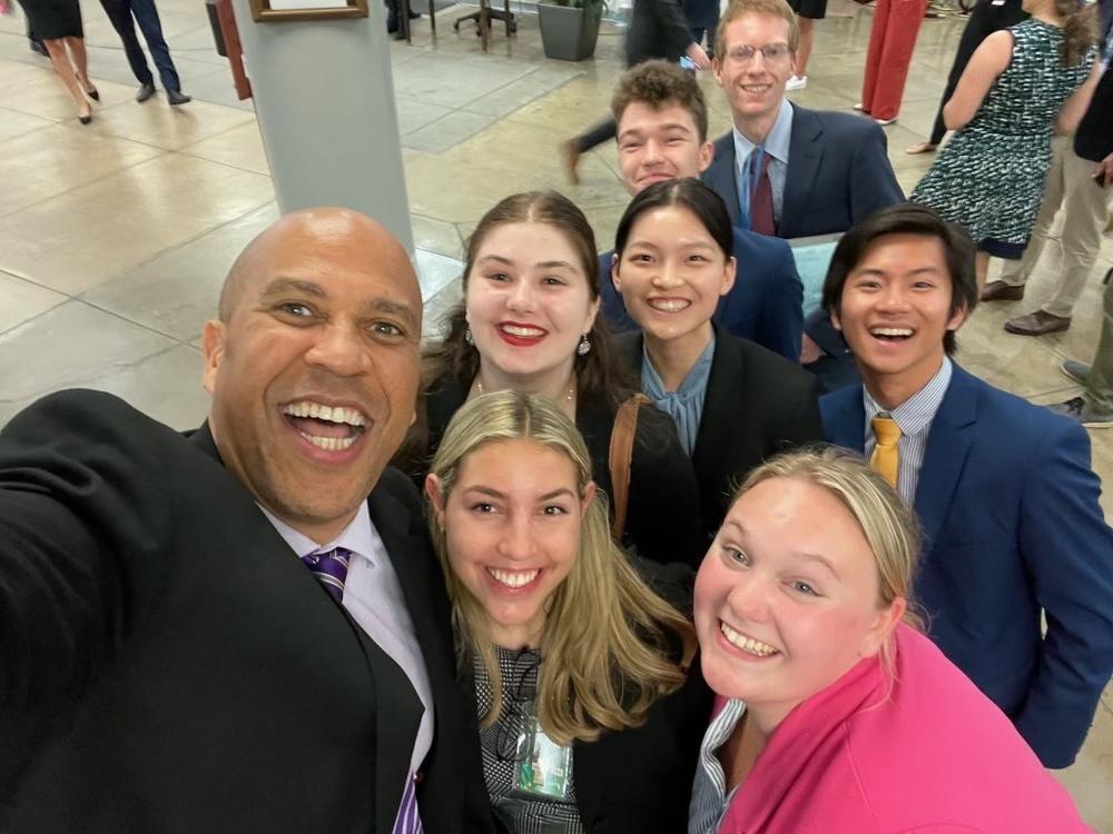 Now that's how you take a group selfie.
