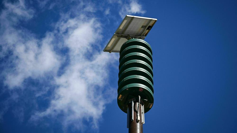 One of the sirens that is part of the state wide emergency alert system is seen in Kihei, Hawaii, on August 13.