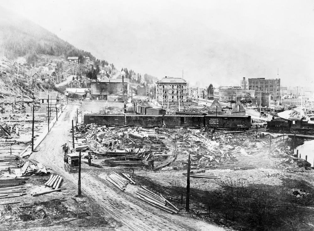 A view of Wallace, Idaho, destroyed by forest fires in 1910.