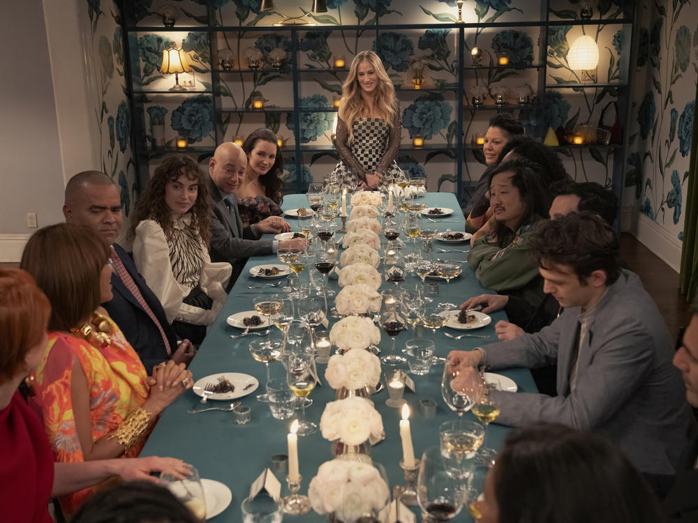 In the Season 2 finale of <em>And Just Like That...</em>, Carrie (Sarah Jessica Parker, center) and friends gather for the 