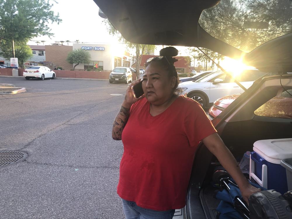 Reva Stewart preparing to meet people without housing at a park in Phoenix