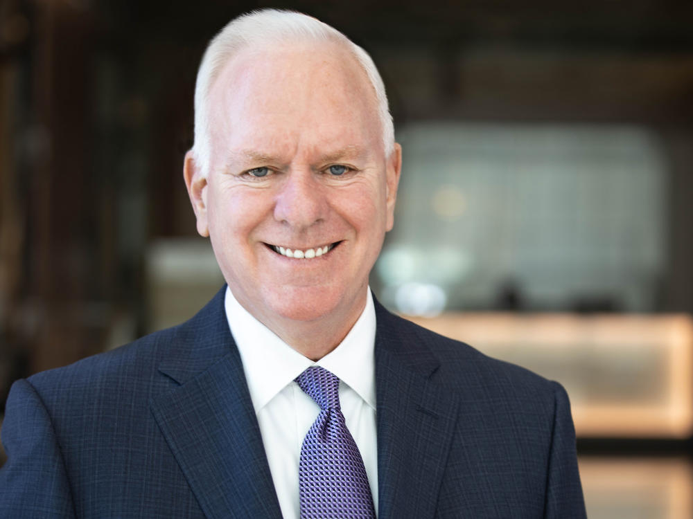 NPR President and CEO John Lansing plans to step down in December, nine months before his term is set to end.