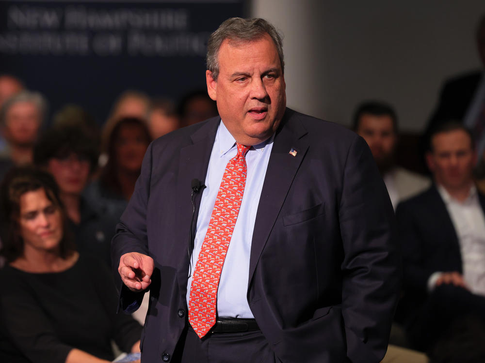 Former New Jersey Gov. Chris Christie speaks at a town hall-style event at the New Hampshire Institute of Politics at Saint Anselm College on June 6, Manchester, N.H.